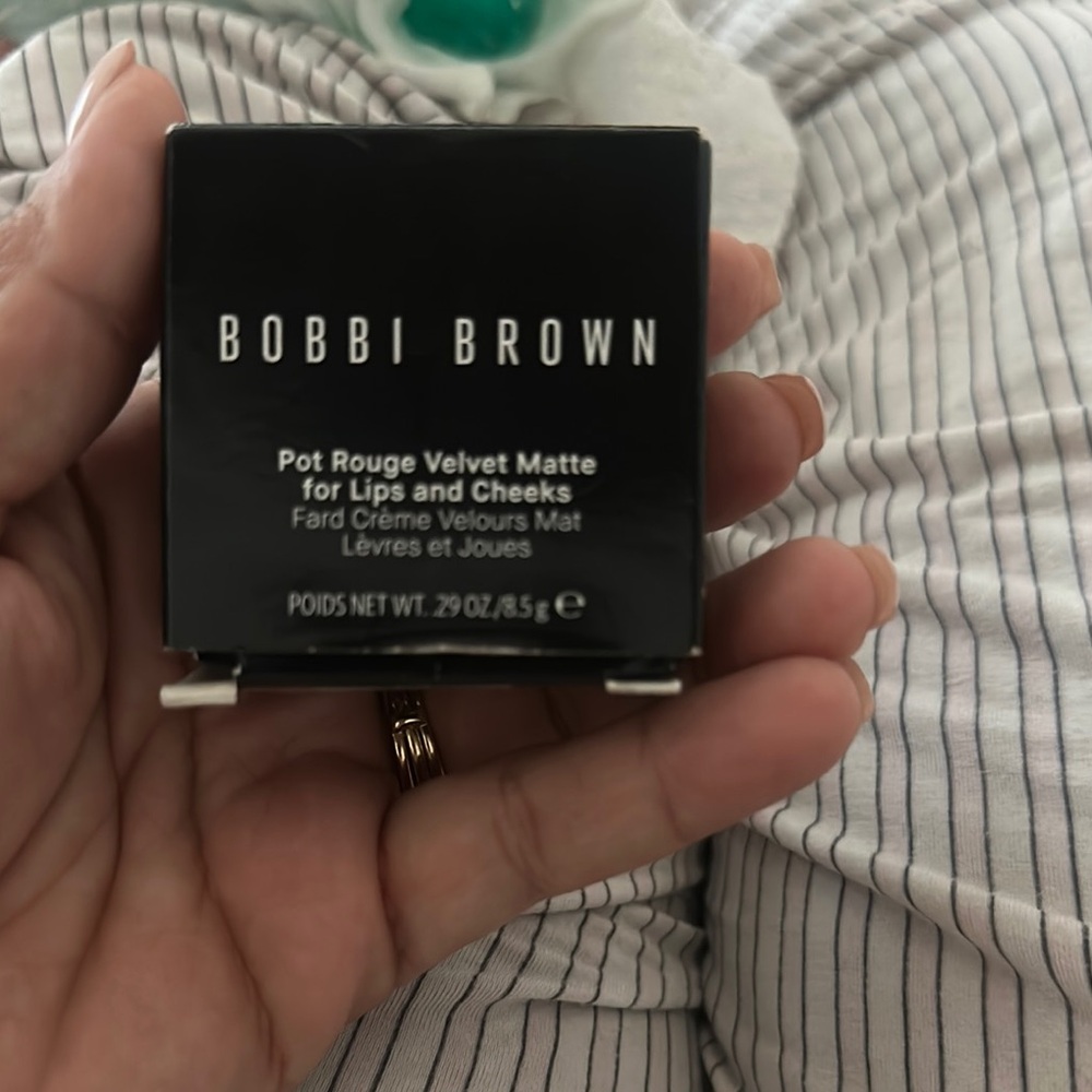 Bobbi Brown Pot Rouge in Classic Black